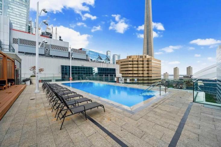 2Bedroom Cn Tower And Water Views - Free Parking - Rooftop Pool Toronto Luaran gambar